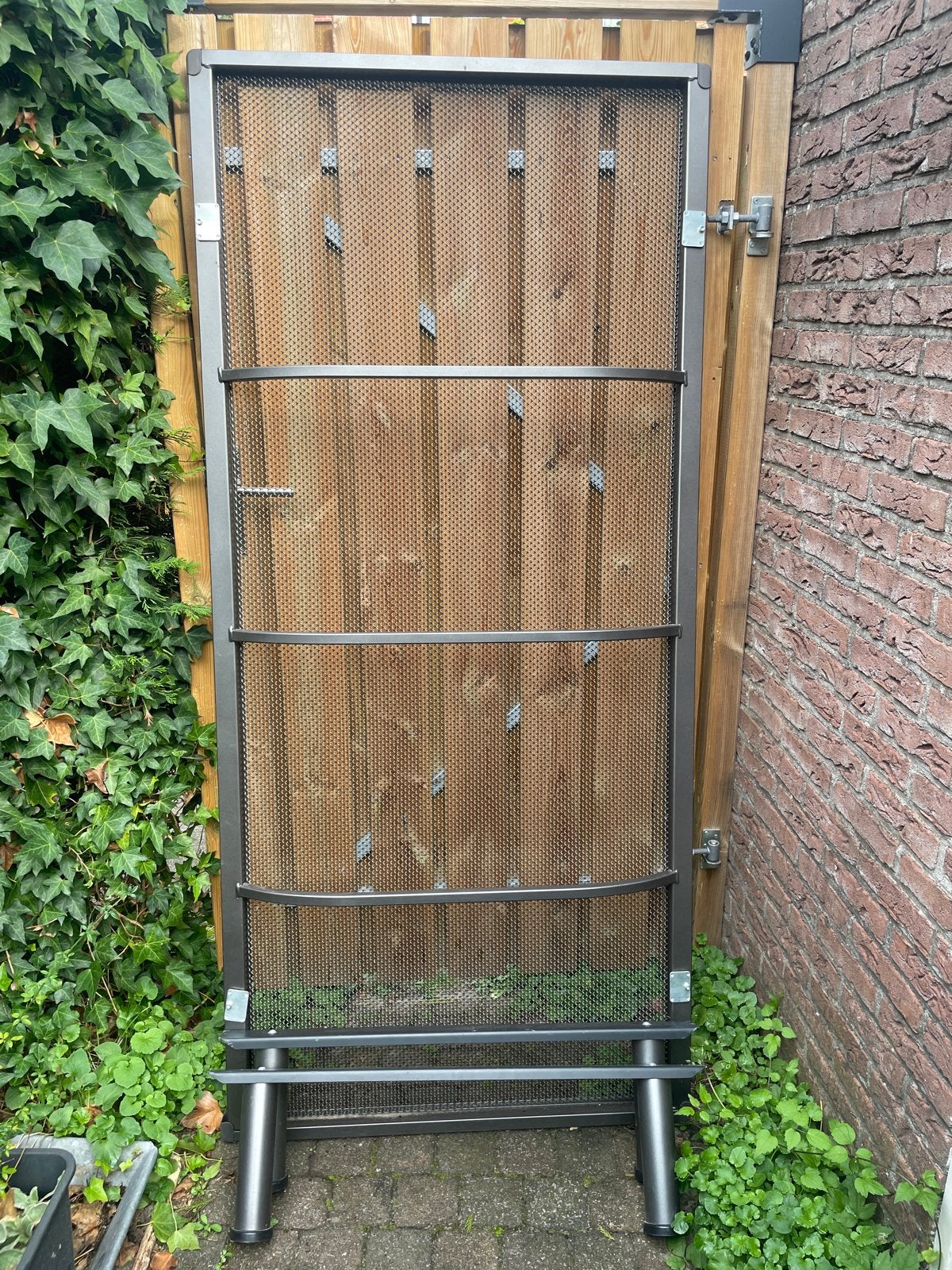 Metalen Bedbodem 90x200 cm met Poten, Huis en Inrichting, Ophalen, Gebruikt, 90 cm, Eenpersoons