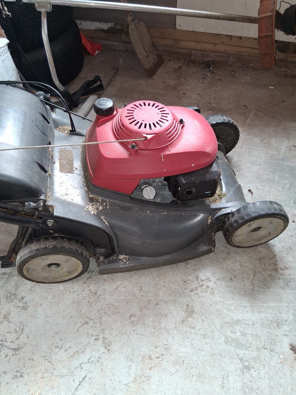 Honda Benzine Grasmaaier - Gebruikt maar functioneel, Tuin en Terras, Grasmaaiers, Cirkelmaaier, Honda, Gebruikt, Ophalen of Verzenden