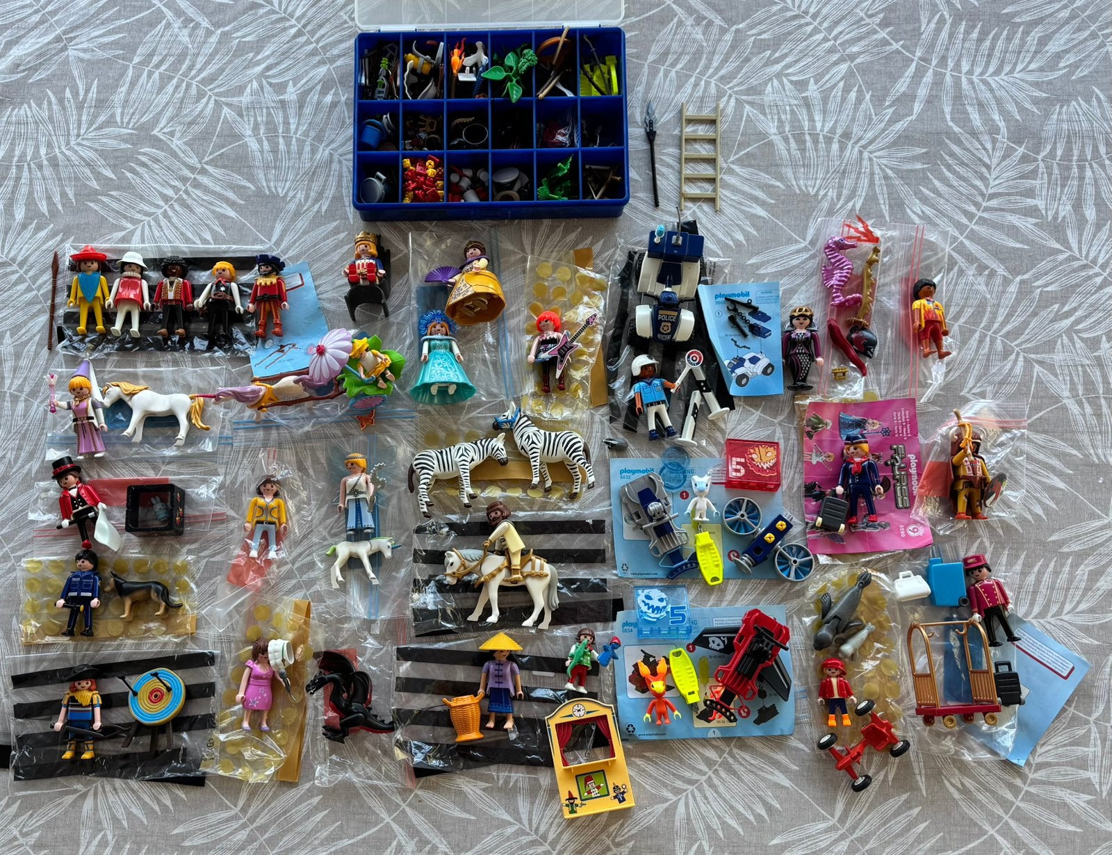Doos vol met Playmobil, Ophalen of Verzenden, Zo goed als nieuw, Losse onderdelen, Figuren