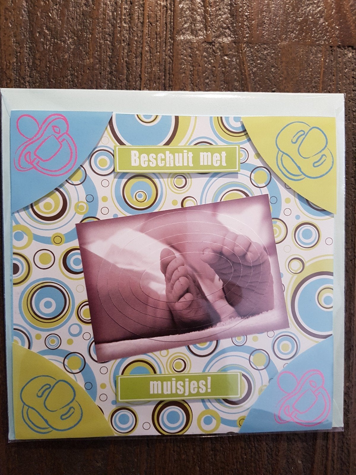 Kaartje geboorte beschuit met muisjes en babyvoetjes, Ophalen of Verzenden, Nieuw, Kind