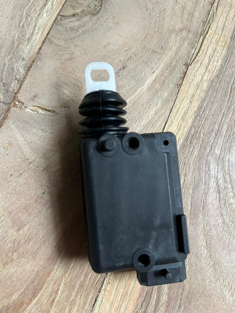 Motortje centrale portiervergrendeling Renault Dacia, Ophalen, Nieuw, Renault
