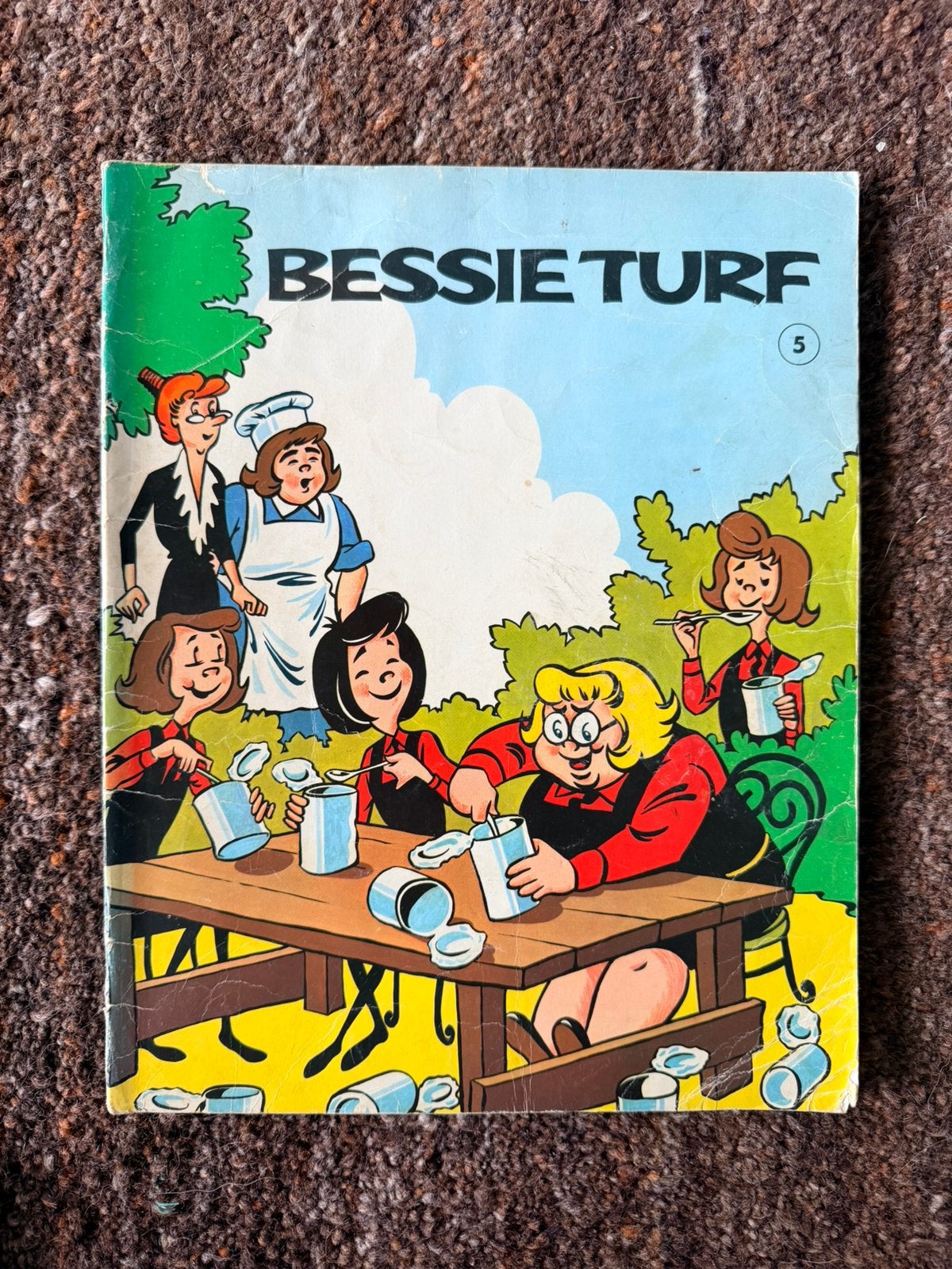 Bessie Turf 5, Eén stripboek, Ophalen of Verzenden