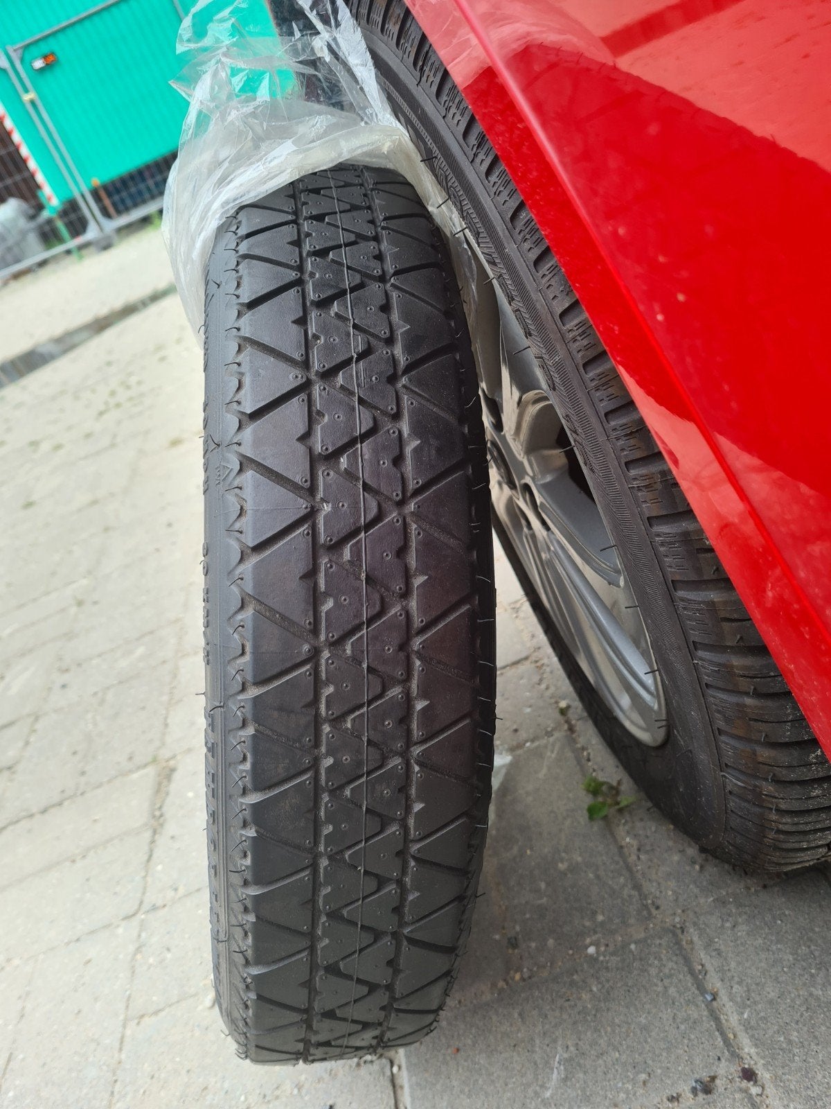 Continental-band, maat T125/70 R15 thuiskomer, Auto-onderdelen, Ophalen, 15 inch, Banden en Velgen, Nieuw