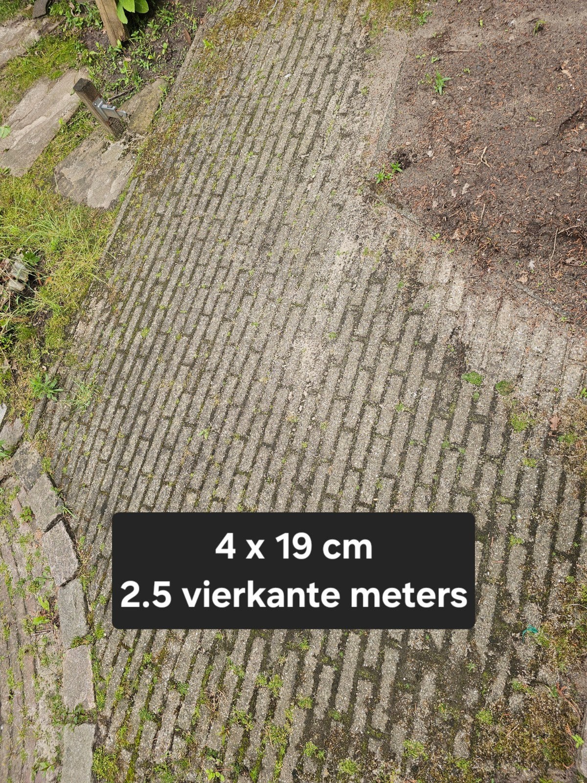 GRATIS Gebruikte betonnen klinkers 4x19 cm, 2.5 m², Ophalen, Gebruikt, Klinkers, Minder dan 5 m²