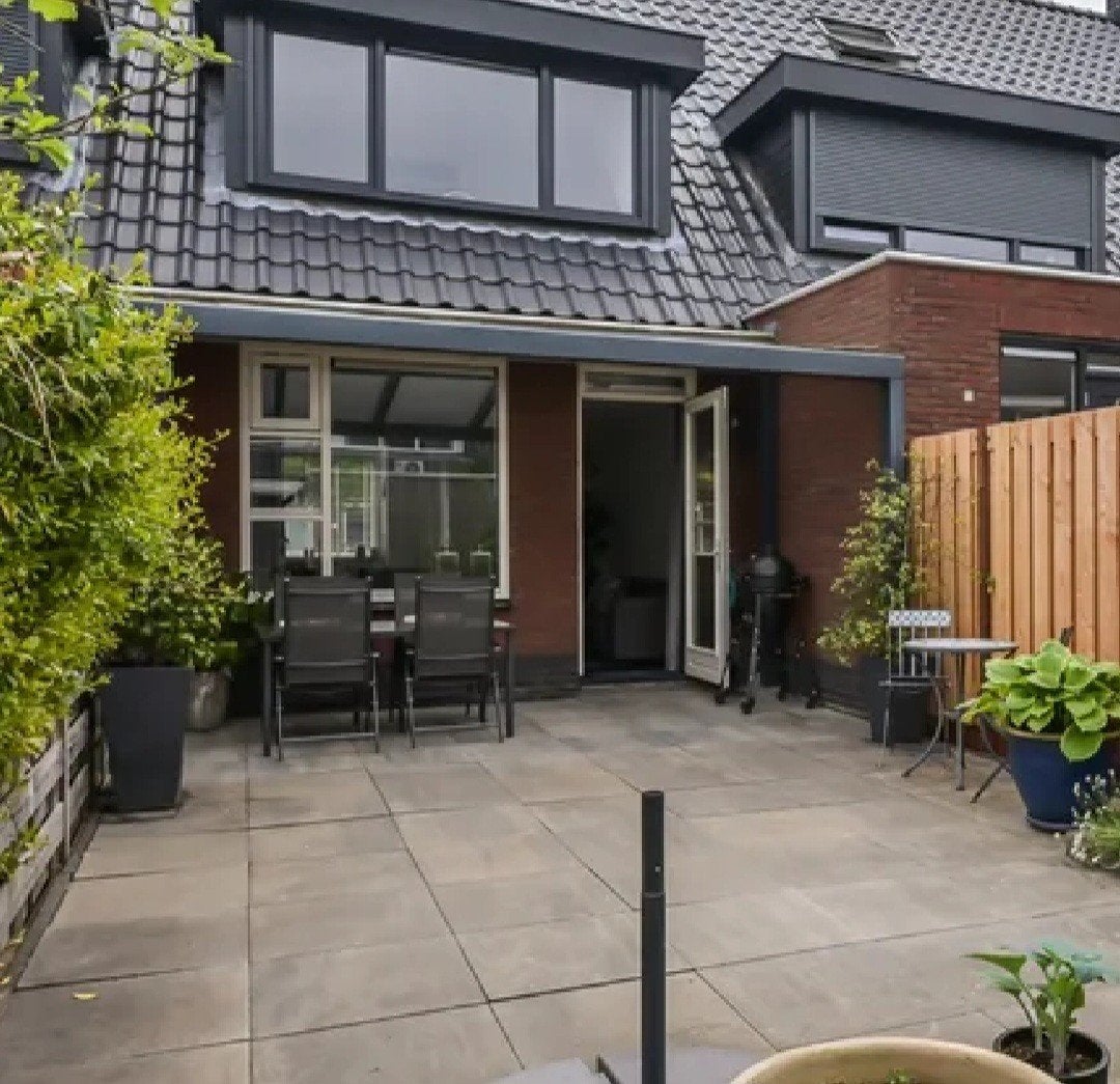 Donkerblauwe Overkapping met Ingebouwde Verlichting (2x4,5m), Ophalen, Gebruikt, Veranda