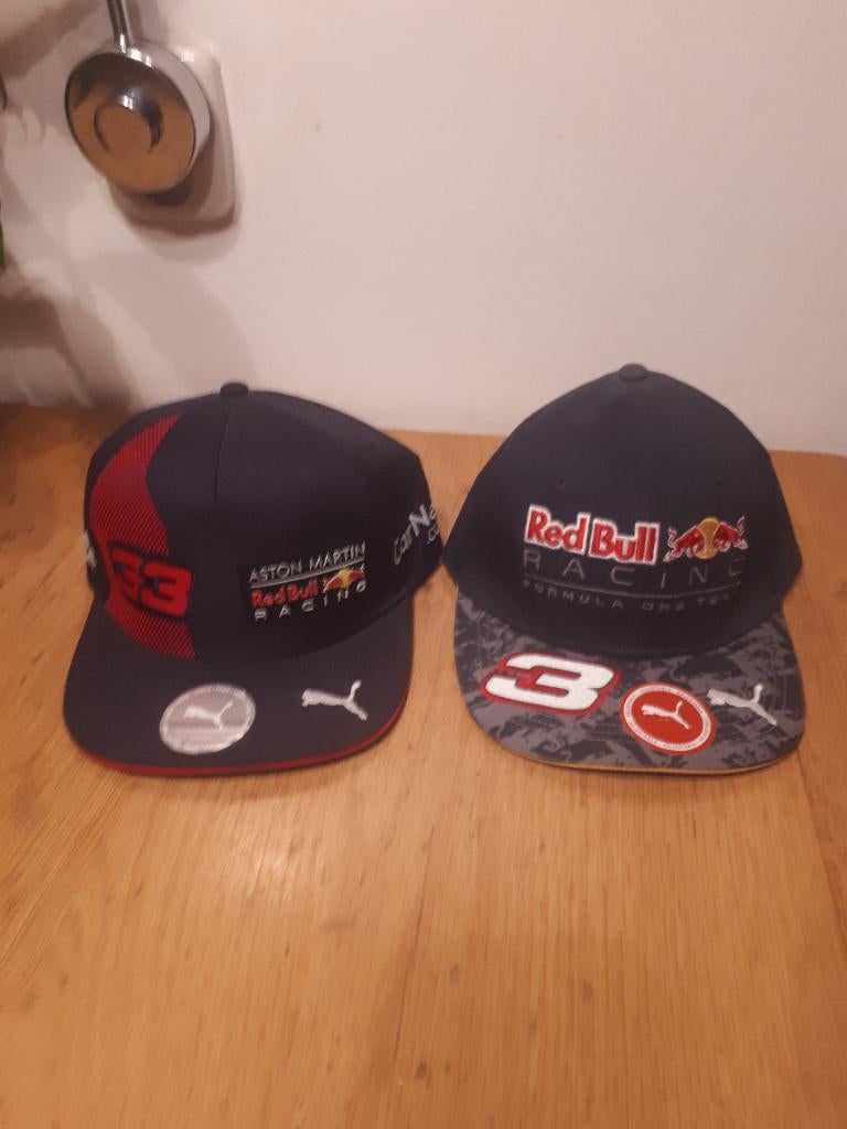 FORMULE 1 CAPS  (petten), Verzamelen, Ophalen, Zo goed als nieuw, Formule 1