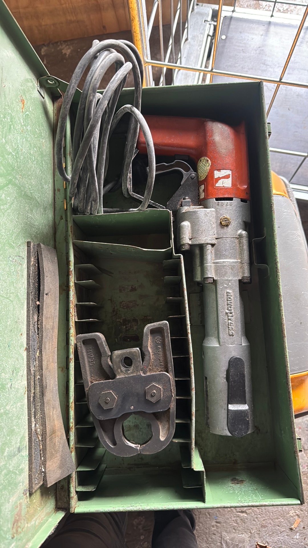 Uponor persmachine, Ophalen of Verzenden, Zo goed als nieuw, Elektrisch, Overige soorten