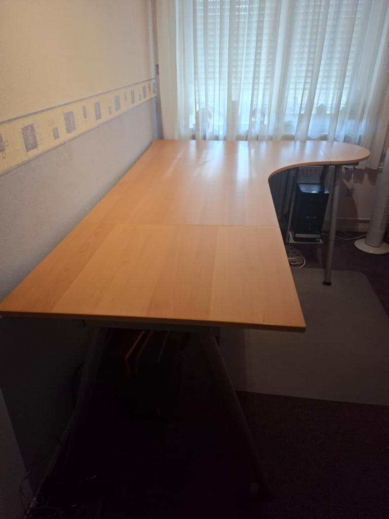 IKEA Galant Hoekbureau - Ruim en Verstelbaar, Huis en Inrichting, Bureaus, Ophalen, Gebruikt, Hout, Hoekbureau