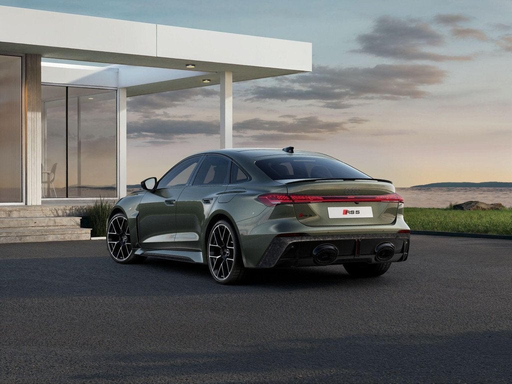 Audi RS 5 Limousine 2.9 e-hybrid 639pk quattro | Optiekpakke, Automaat, Parkeerassistent, Zwart, 150 min