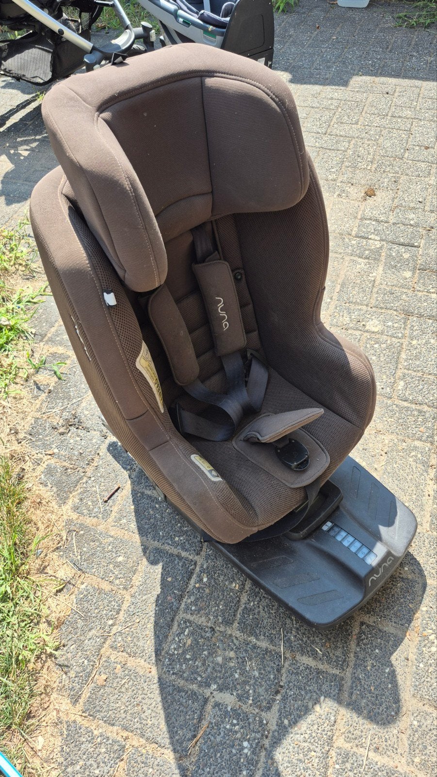 Nuna Rebl autostoeltje met Isofix onderstel, Ophalen