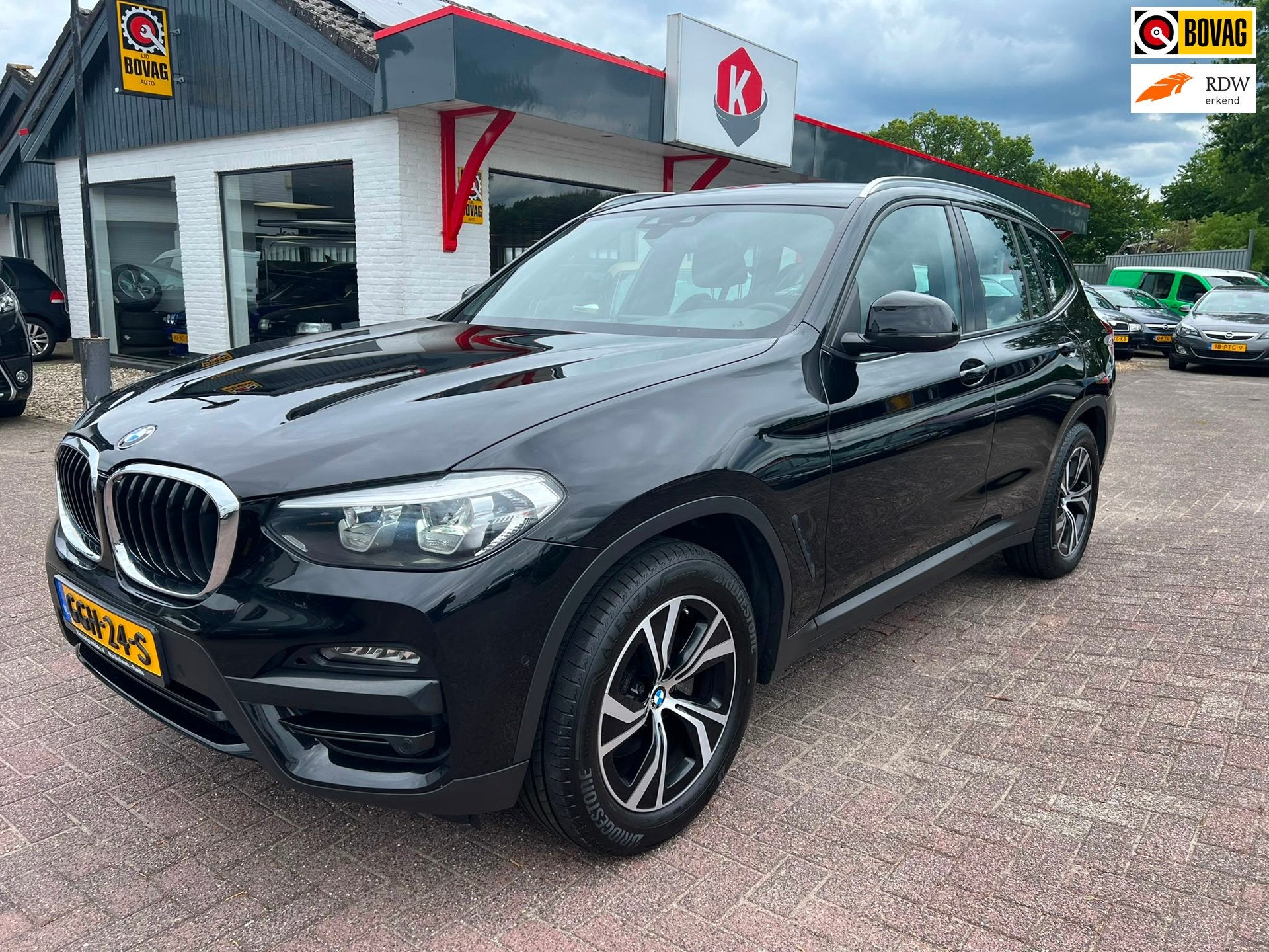 BMW X3 XDrive20d High Executive CAMERA/PDC/TREKHAAK, Auto's, Automaat, Euro 6, 2000 kg, Zwart