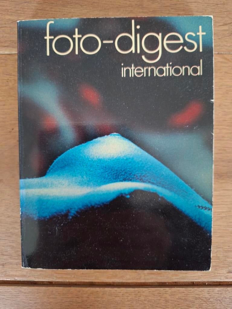 Foto-digest International - Paperback uit 1970, 192 pagina's, Ophalen of Verzenden, Gelezen, Overige onderwerpen