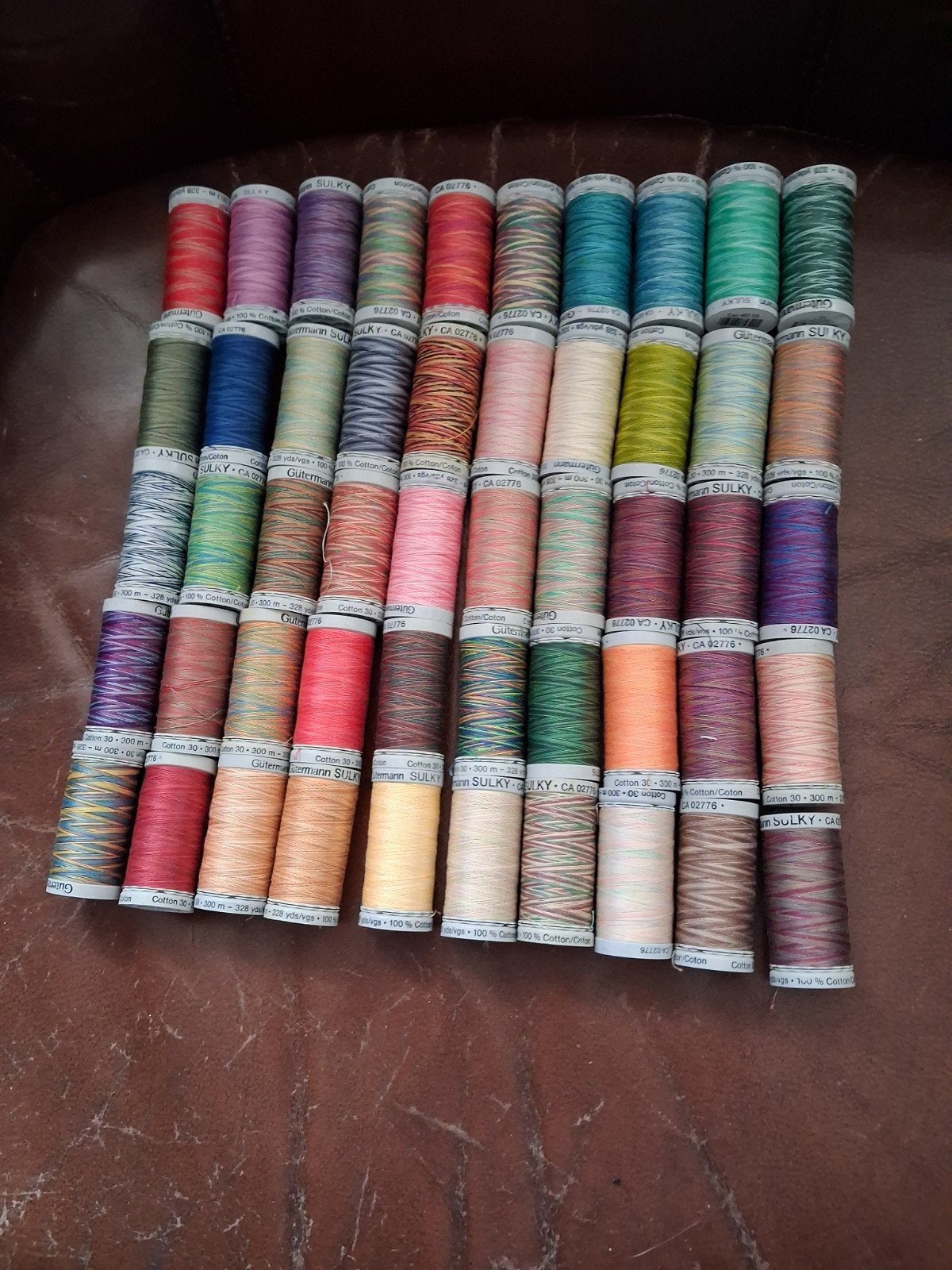 Te koop Gutermann naai machine borduur garen 50 stuks., Ophalen of Verzenden, Nieuw, Garen of Naald(en)