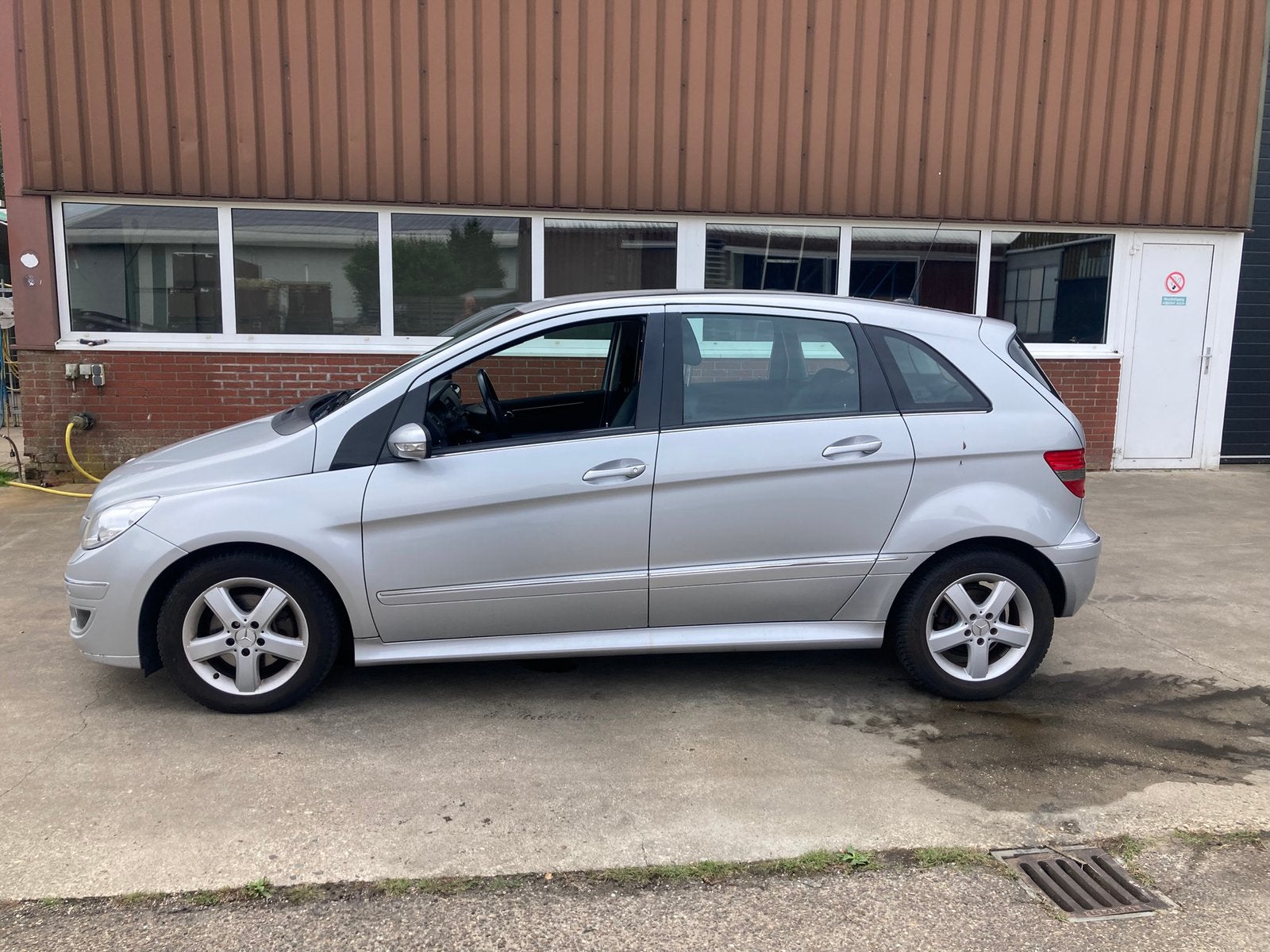 Mercedes-Benz B-Klasse 2.0 B200 Turbo 5DRS CVT 2005 Grijs, Zwart, 4 cilinders, 400 kg, Leder