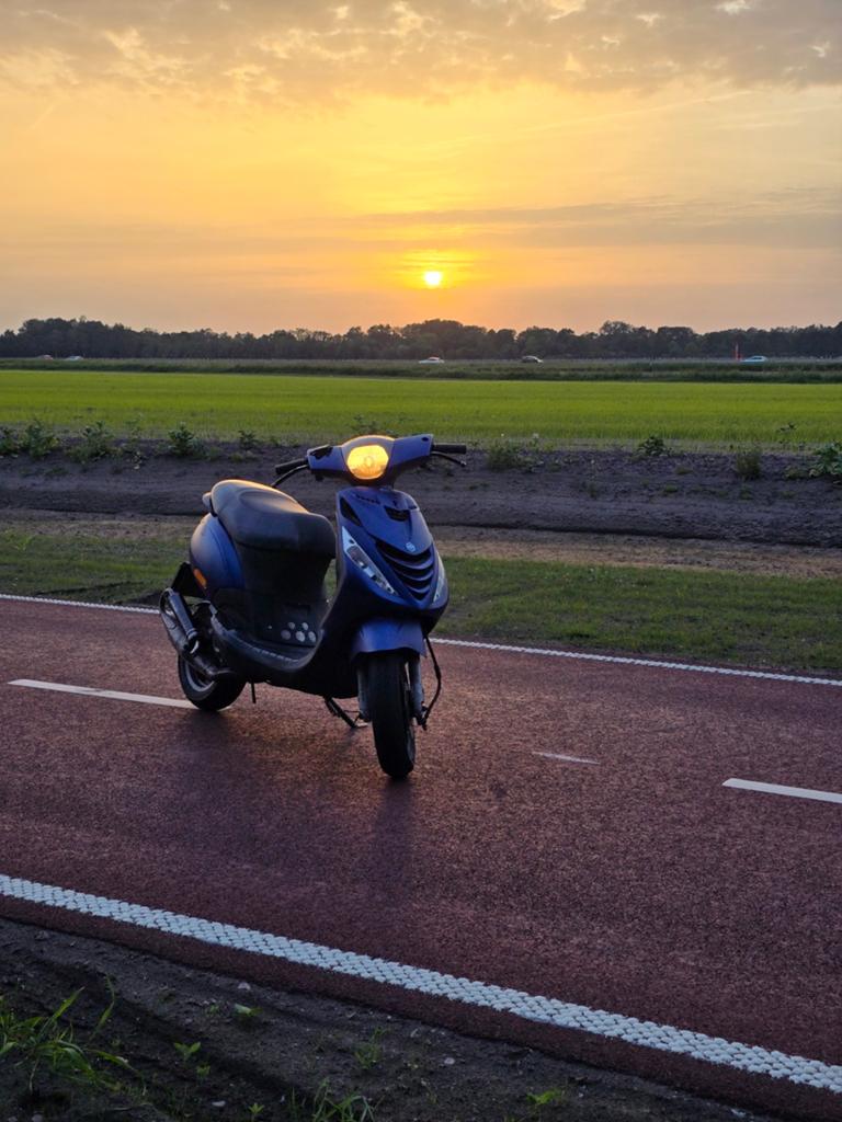 Piaggio zip 2 takt geel kenteken, Tweetakt, Gebruikt, Ophalen of Verzenden, 70 cc