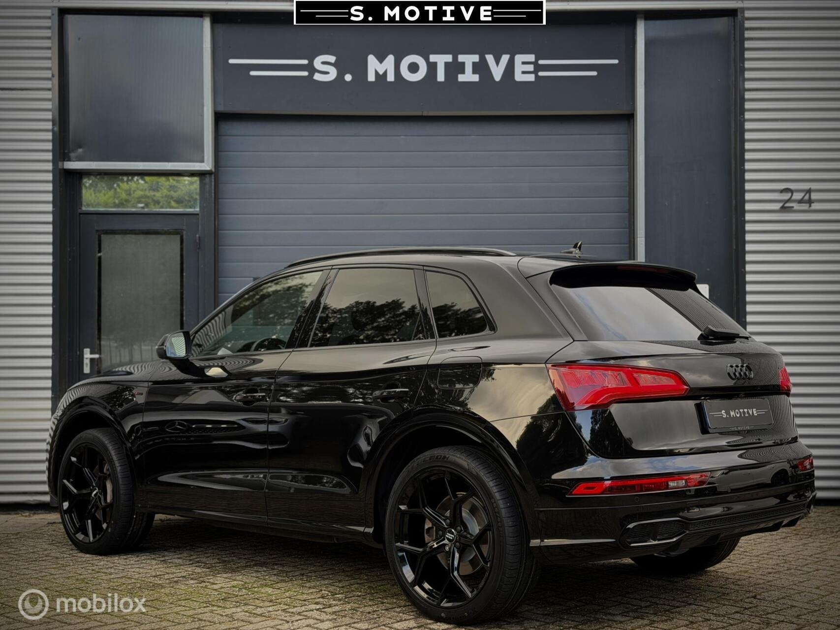 Audi Q5 55 TFSI e Quattro Comp S Line B&O, RS-Seats, Pano, 2, Automaat, 2005 kg, 4 cilinders, Zwart