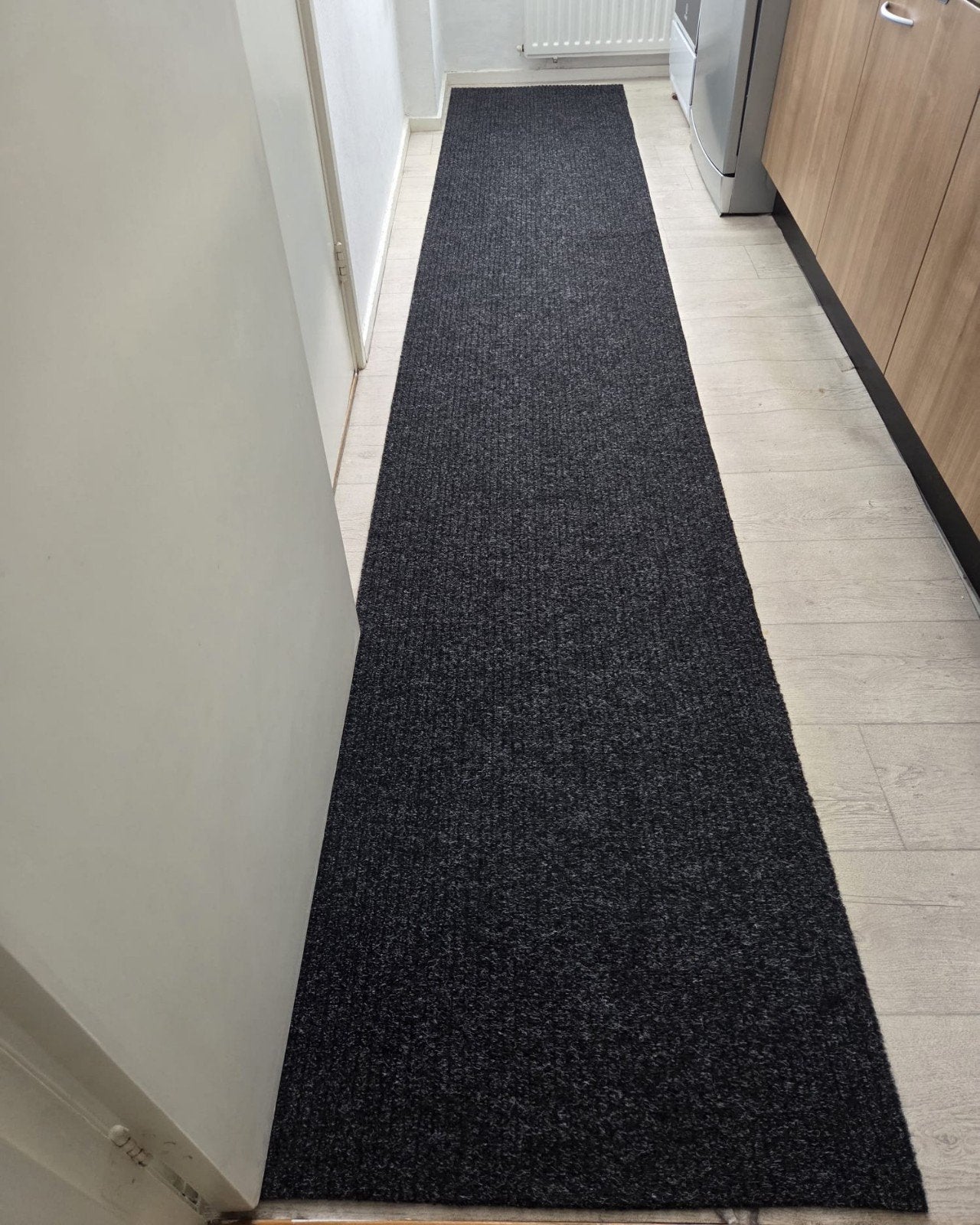 Lange donkergrijze loper voor hal of gang, Huis en Inrichting, Ophalen, Gebruikt, 200 cm of meer, Grijs