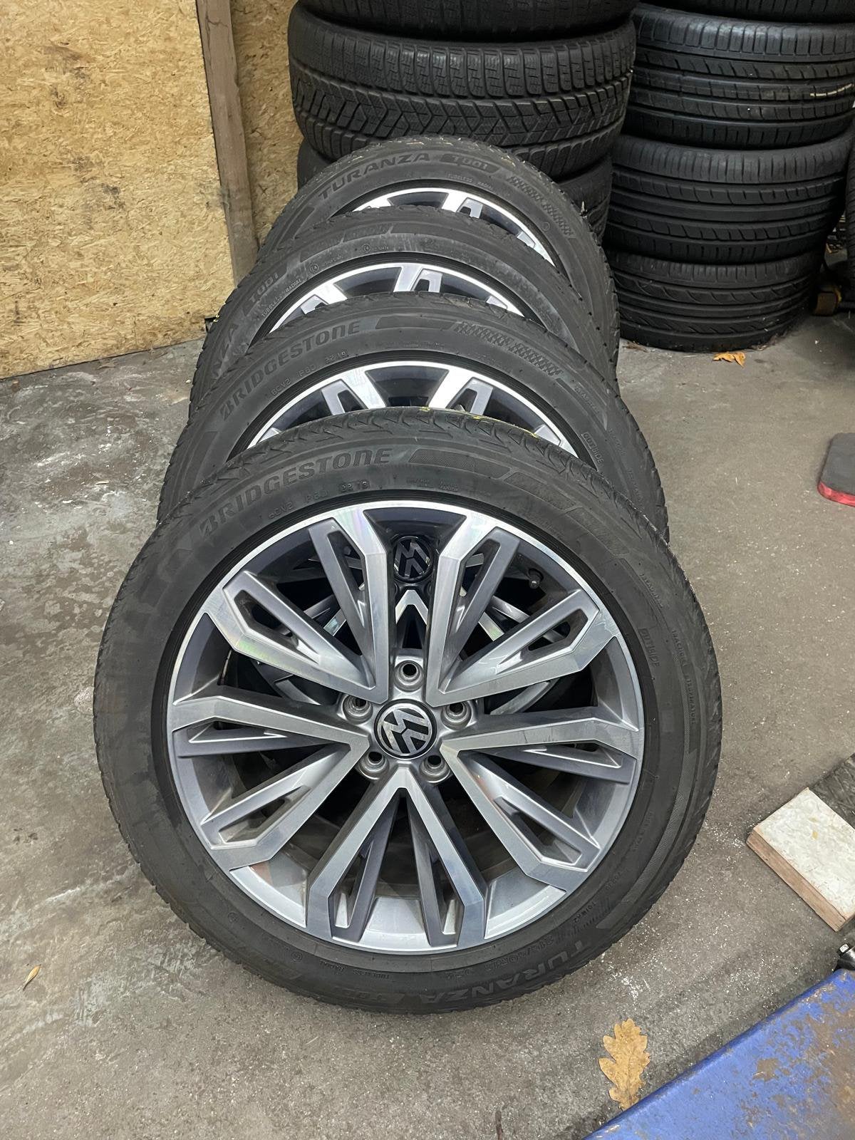 18 inch zomerset VW Audi Skoda Seat Merc 5x112 ET45 Montego, Ophalen, 18 inch, Banden en Velgen, MJA BANDENSERVICE