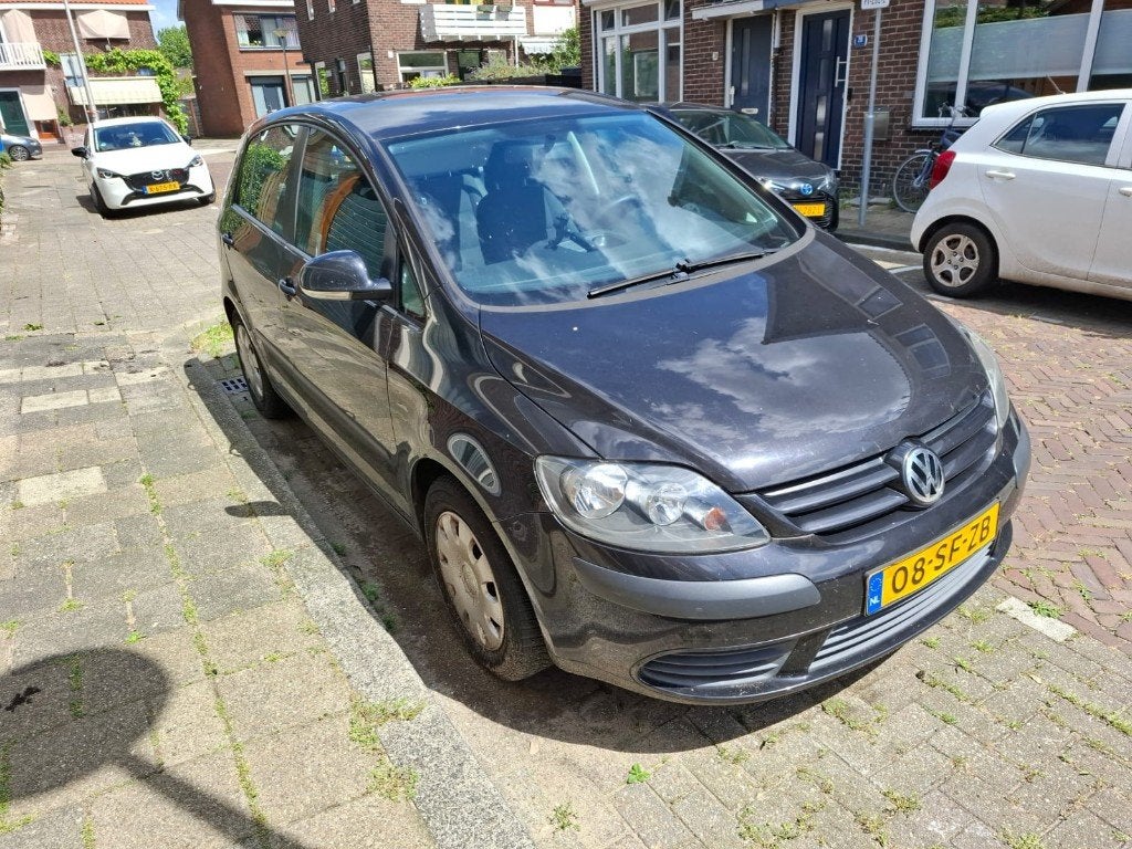 Volkswagen Golf Plus 1.6 FSI 85KW 2006 Zwart START NIET, 4 cilinders, Zwart, 1200 kg, Particulier