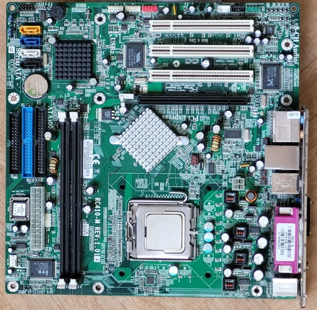 GRATIS HP moederbord RC-410 met Intel processor, Computers en Software, Moederborden, Overige soorten, Intel, Gebruikt, Mini-ATX