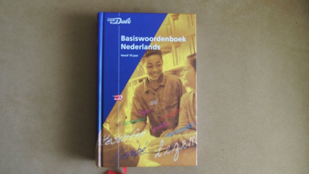 Basiswoordenboek Nederlands - van Dale - Vanaf 10 jaar, Ophalen of Verzenden, Zo goed als nieuw, Van Dale, Nederlands