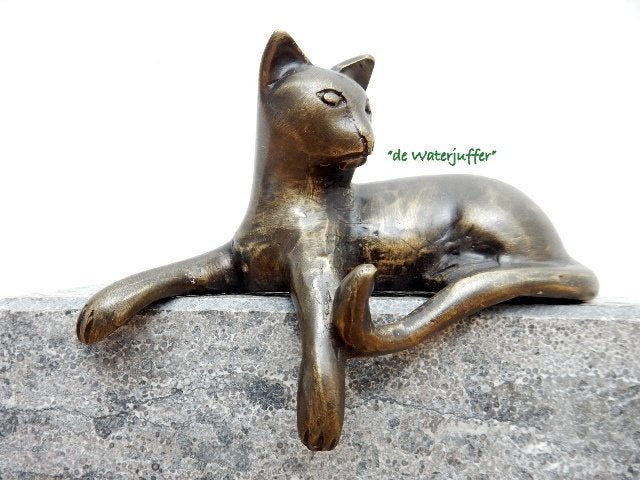 219* Bronzen poes pootoverrand(Boven €75 geen verzendkosten), Tuin en Terras, Tuinbeelden, Ophalen of Verzenden, Nieuw, Overige materialen