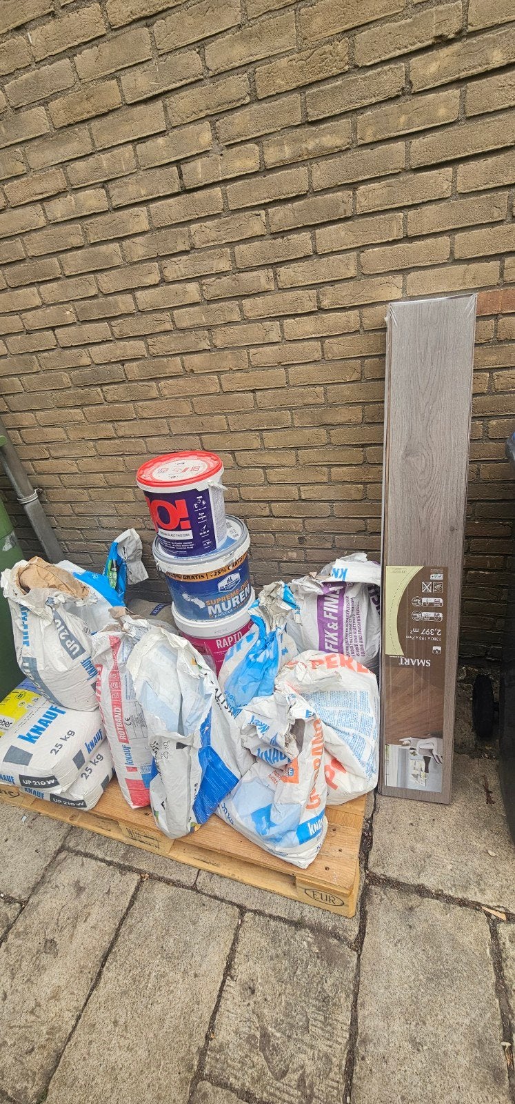 Alles op de pallet te koop – inclusief pallet!, Ophalen, Wit, Minder dan 5 liter, Verf
