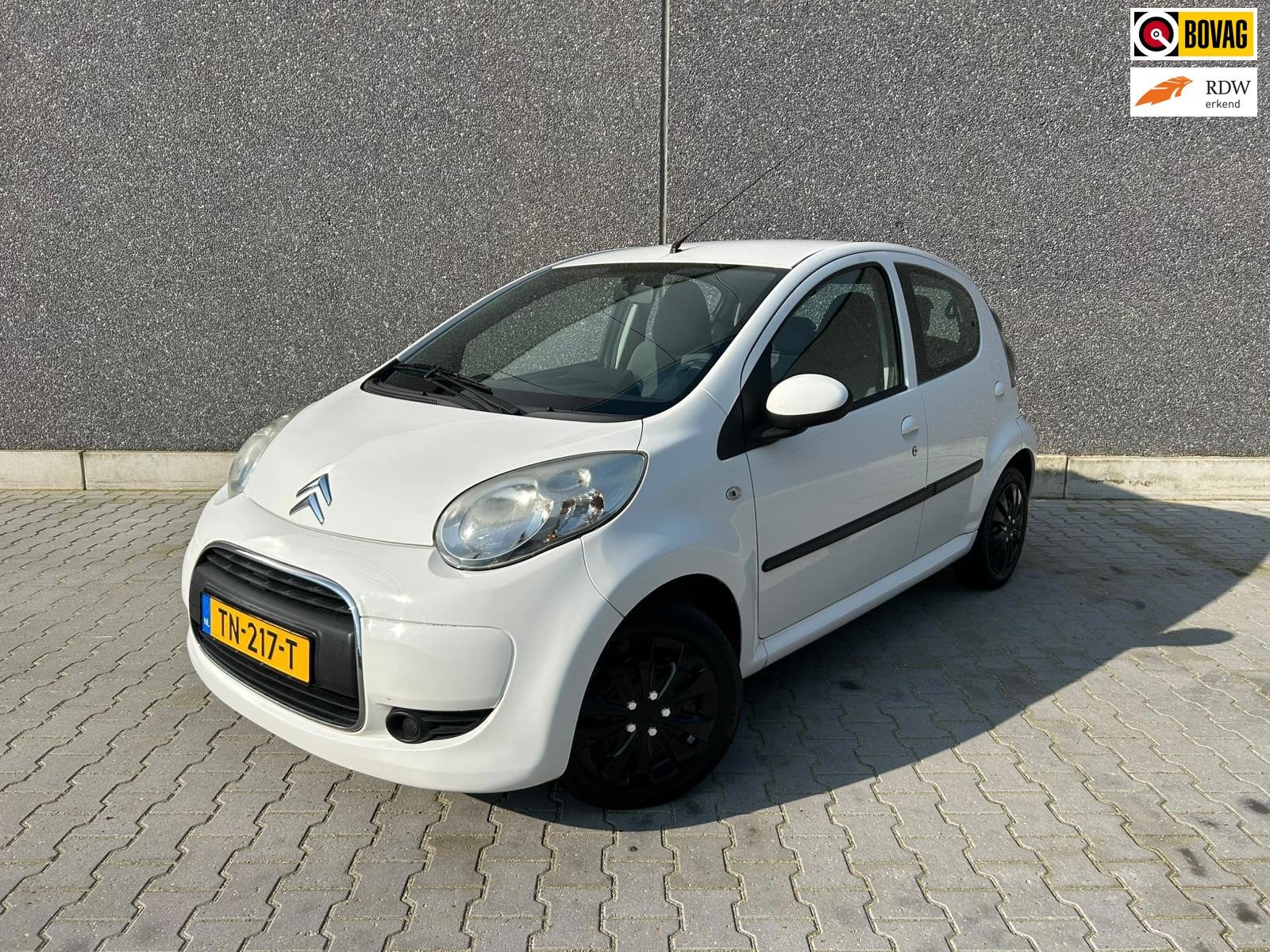 Citroen C1 1.0-12V Ambiance | AIRCO: IJSKOUD | NAVI | BLUETO, Stof, Gebruikt, 4 stoelen, C1