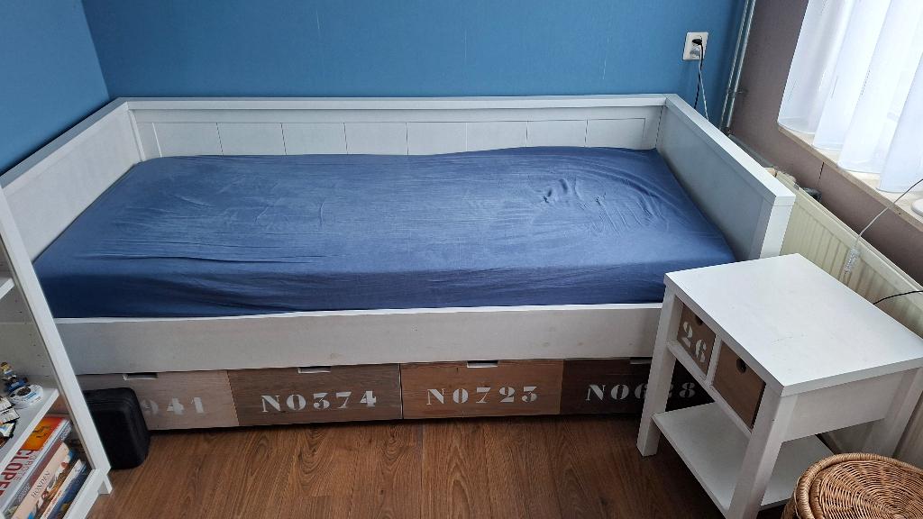 Gratis bed + kastjes, Huis en Inrichting, Ophalen, Gebruikt, 90 cm, Eenpersoons