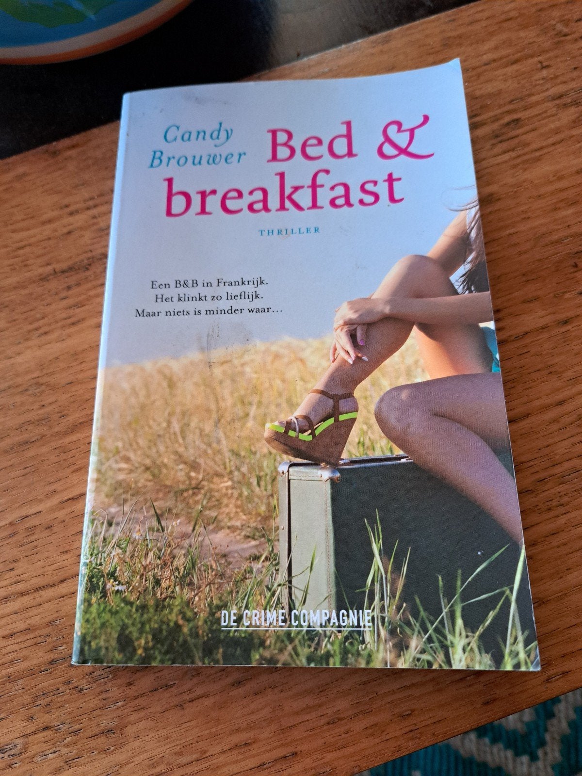 Bed & Breakfast - Candy Brouwer (Thriller), Ophalen of Verzenden, Gelezen, Candy Brouwer, Nederland