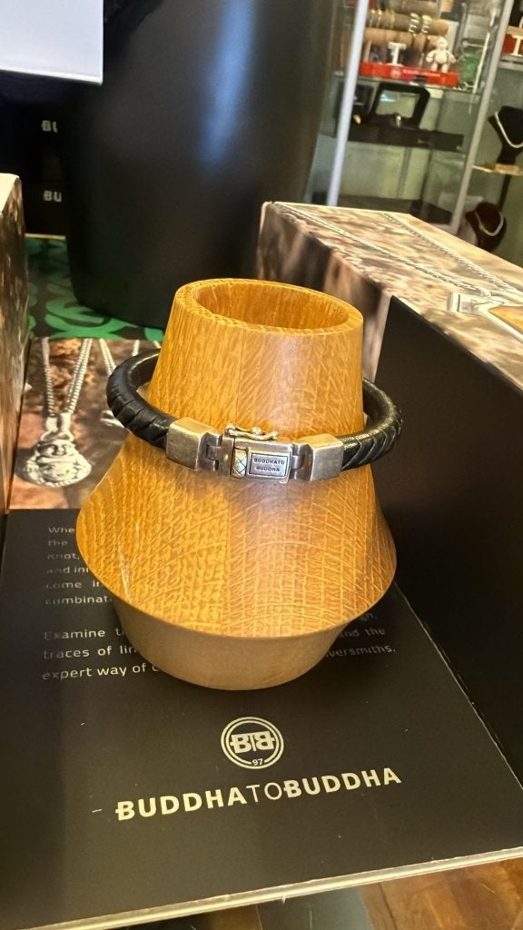BUDDHA TO BUDDHA ARMBAND TYPE 162BL E KOMANG SMALL € 129,95, Ophalen of Verzenden, Zo goed als nieuw, Zwart, Zilver