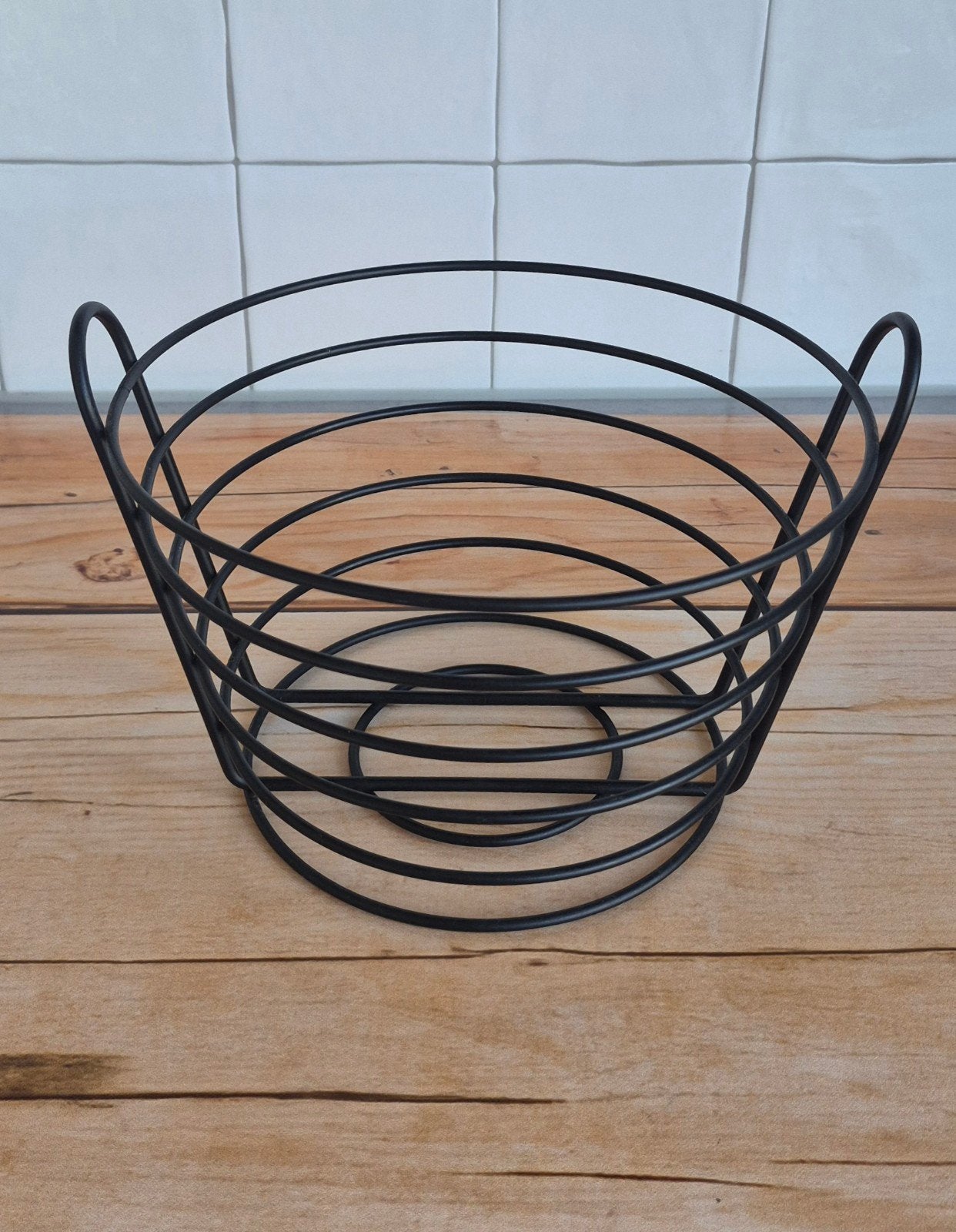 Zwarte metalen fruitschaal, Huis en Inrichting, Woonaccessoires | Schalen en Manden, Ophalen of Verzenden, Zo goed als nieuw, Rond