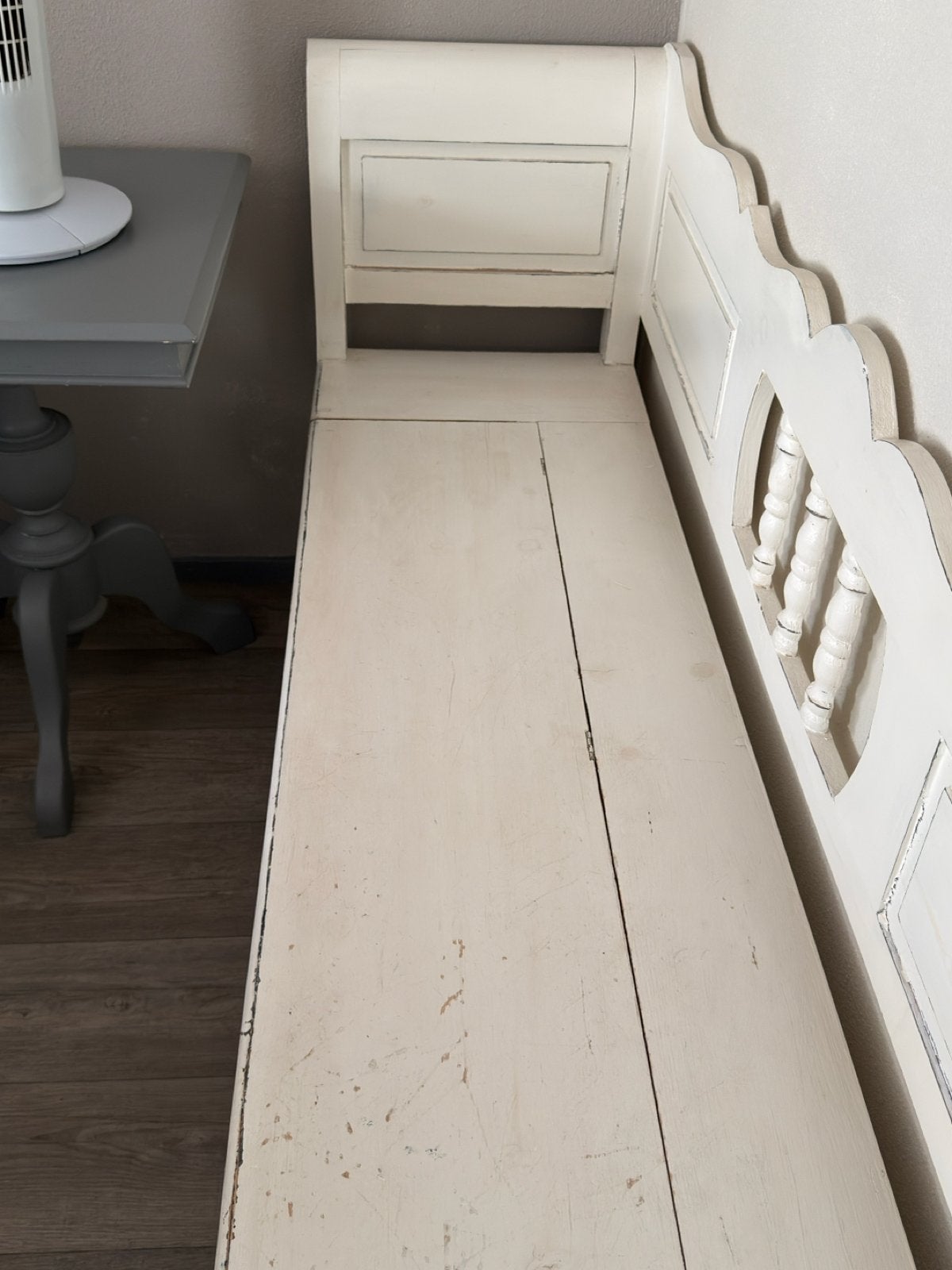 Antieke houten klepbank met opbergruimte - Crèmewit, Antiek en Kunst, Ophalen