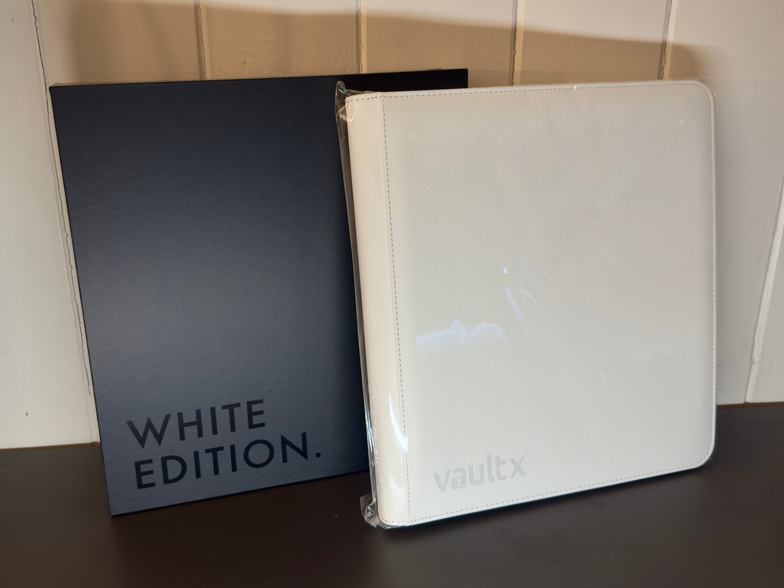 VaultX Exo-Tec Zip Binder White Edition 12 Pocket Nieuw, Ophalen, Nieuw