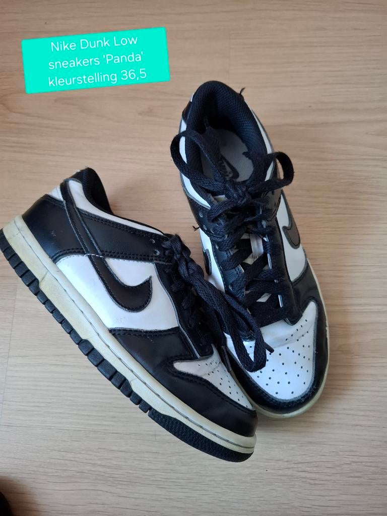 Nike Dunk Low sneakers 'Panda' kleurstelling 36,5, Kleding | Dames, Schoenen, Nike, Ophalen of Verzenden, Sneakers of Gympen, Zo goed als nieuw