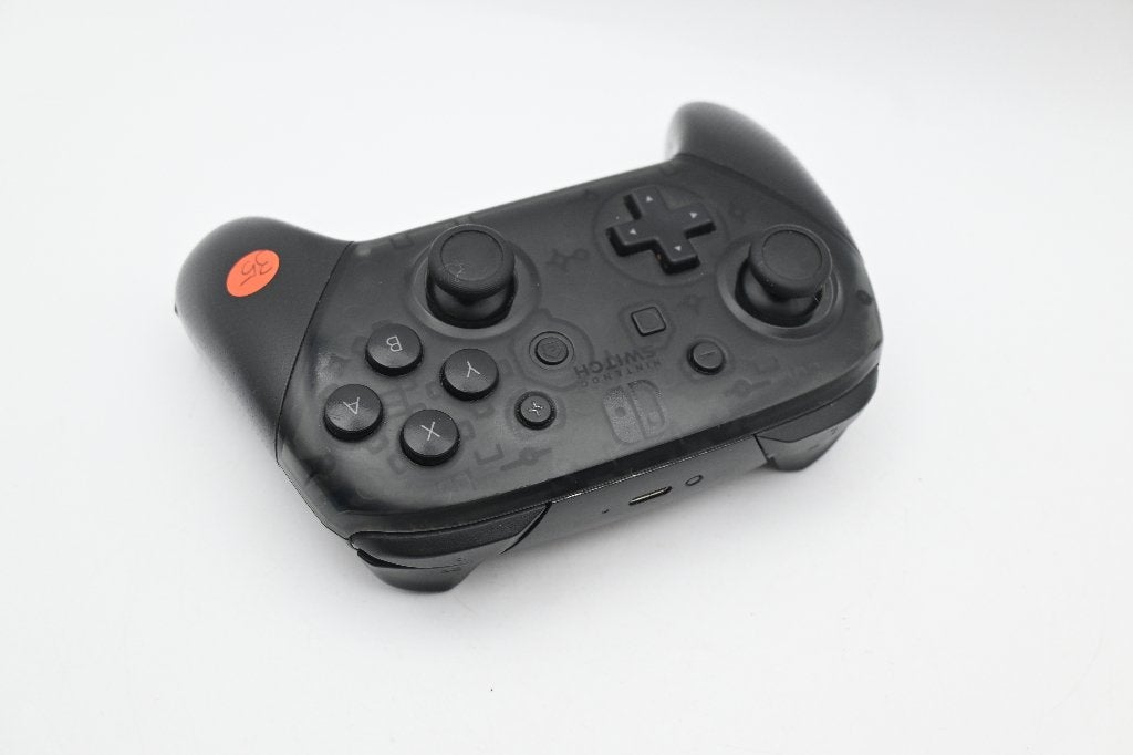 NINTENDO Switch Pro Controller, 1 speler, Ophalen of Verzenden, Zo goed als nieuw, Vanaf 3 jaar