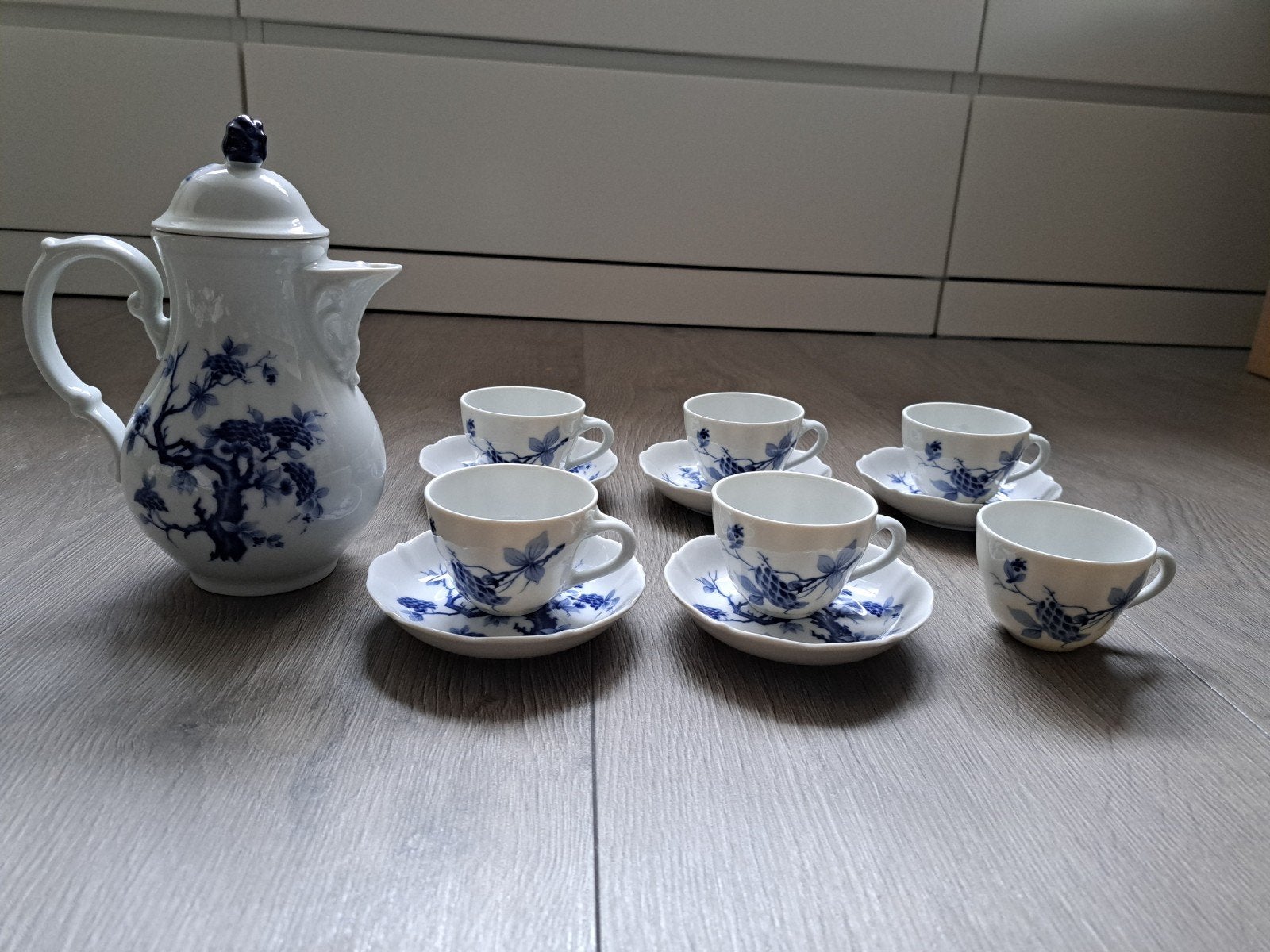 Bavaria Germany servies, Ophalen