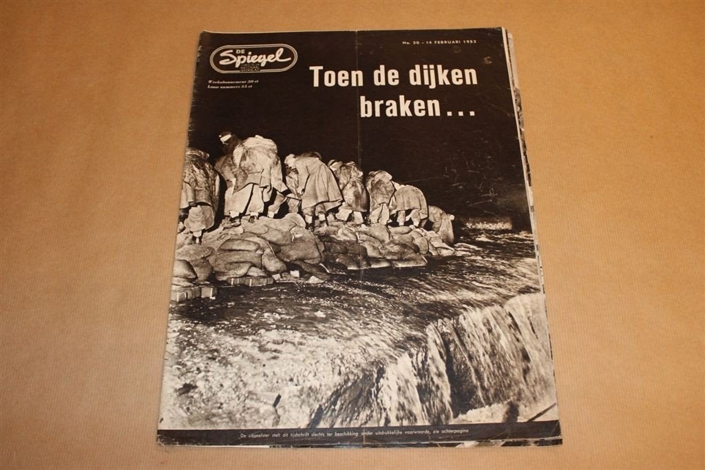 De Spiegel - Watersnoodramp nummer 1953, Ophalen of Verzenden, Gelezen
