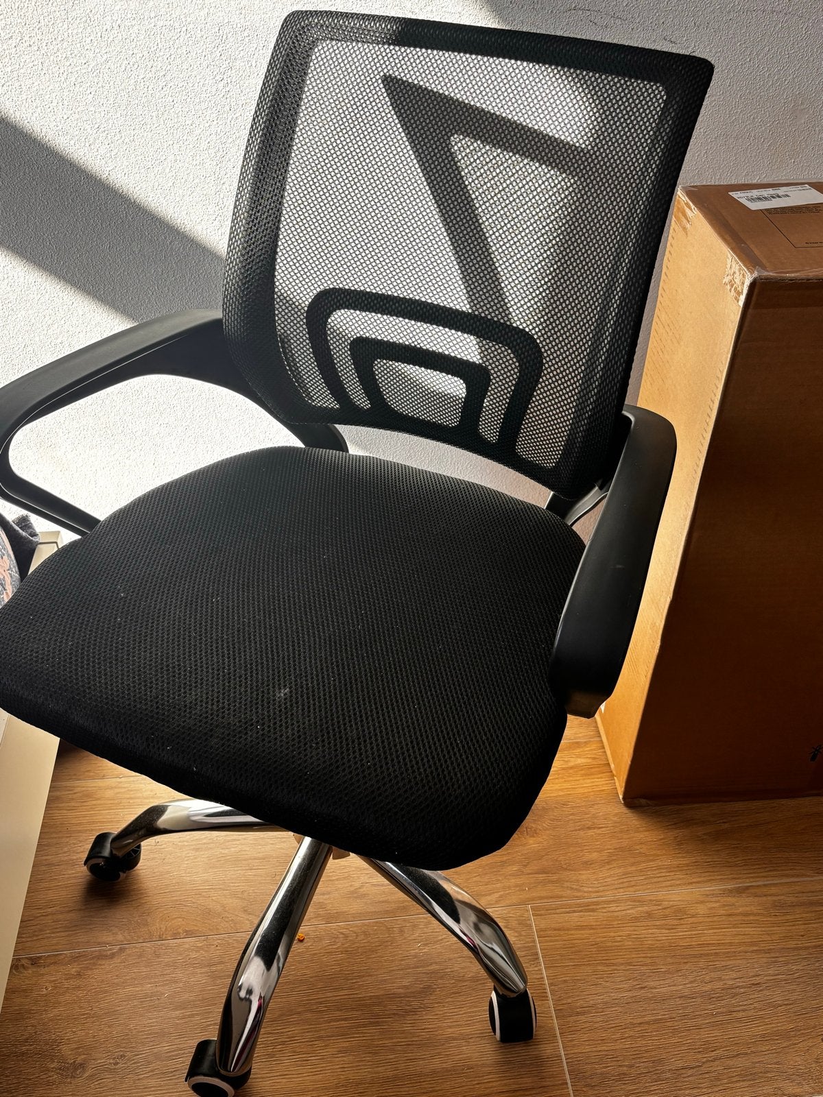 Zwarte Bureaustoel met Mesh Rugleuning, Ophalen, Gebruikt, Zwart, Bureaustoel