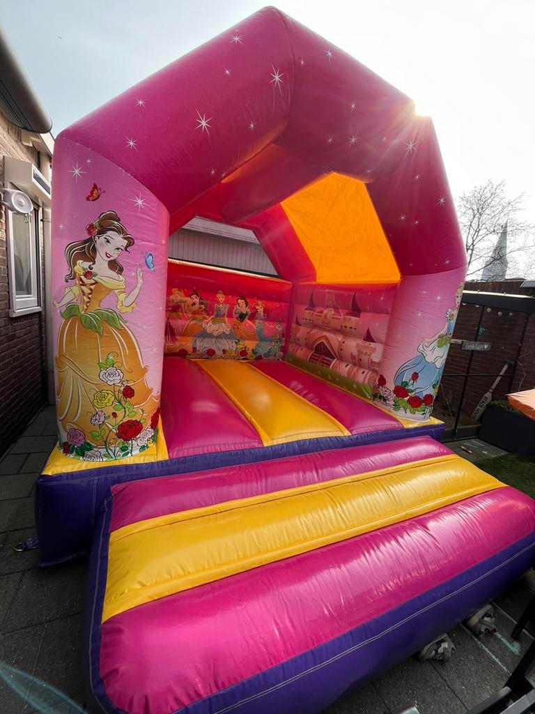 ALL-IN prijs! Springkussen prinses huren!  Tilburg, Waalwijk, Hobby en Vrije tijd, Feestartikelen | Verhuur, Zo goed als nieuw