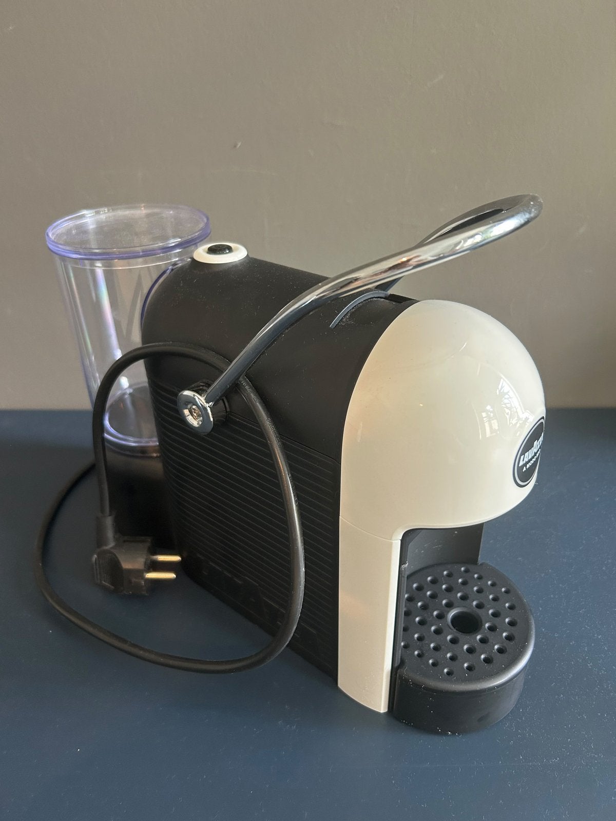 Lavazza koffiezetapparaat, Ophalen of Verzenden, Zo goed als nieuw, Koffiemachine