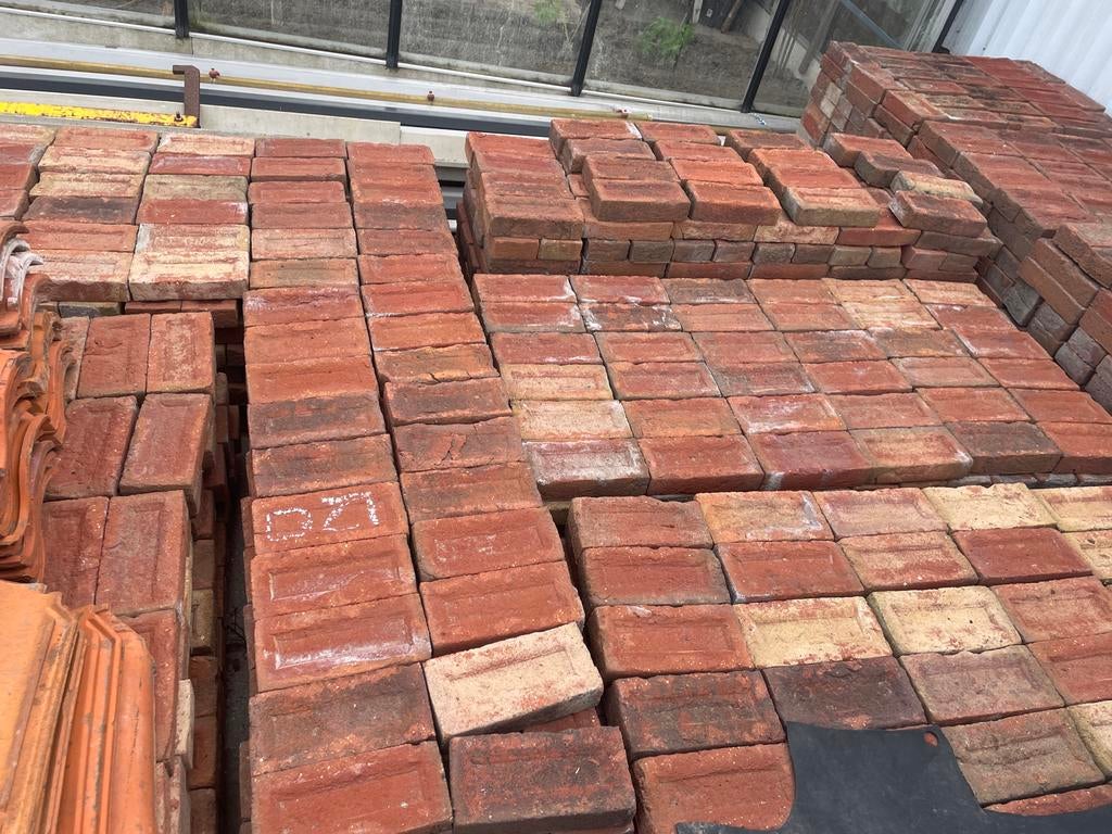 Ongeveer 2500 nieuwe metselstenen - Diverse kleuren, Ophalen, Zo goed als nieuw, Bakstenen