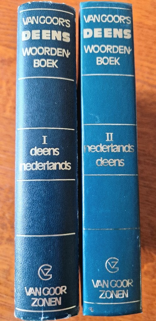 WOORDENBOEKEN EN AN DERE DEENSE BOEKEN, Overige uitgevers, Ophalen of Verzenden, Zo goed als nieuw, Overige talen