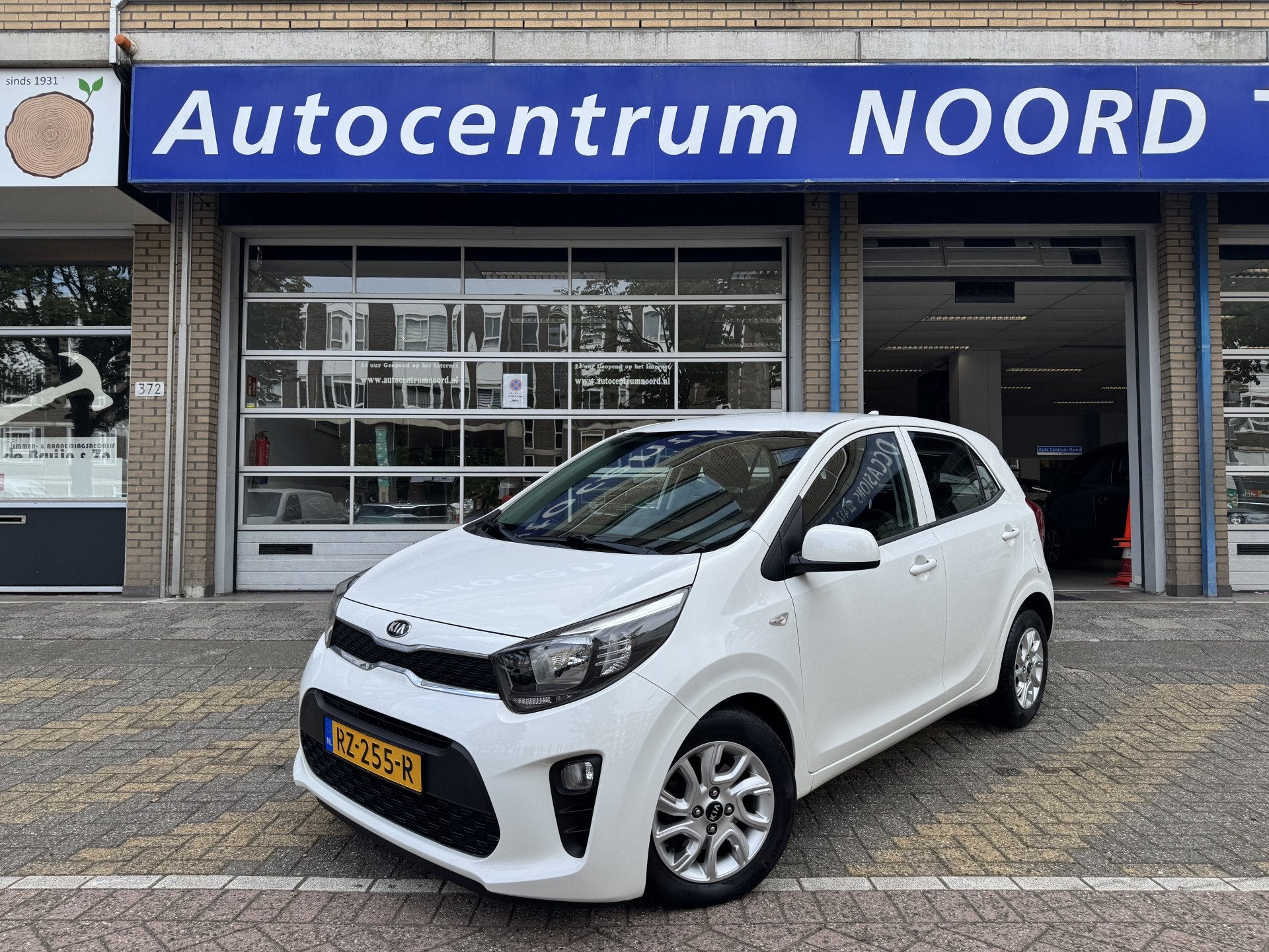 Kia Picanto 1.0 CVVT ComfortPlusLine Navigator NAP | Navigat, Voorwielaandrijving, Dealer onderhouden, Stof, Gebruikt