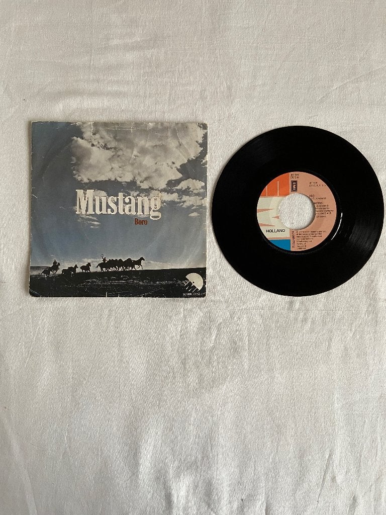 boro  - mustang, 7 inch, Ophalen of Verzenden, Zo goed als nieuw, EP