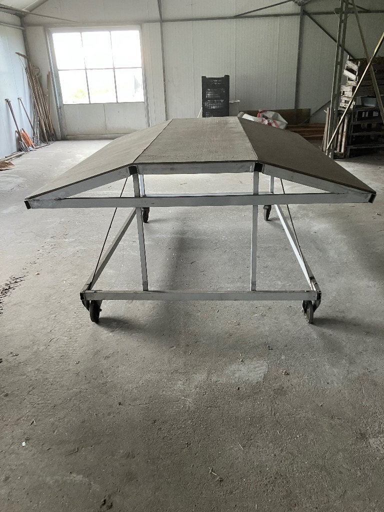 Bostafel, Tuin en Terras, Ophalen, Gebruikt, Kweektafel