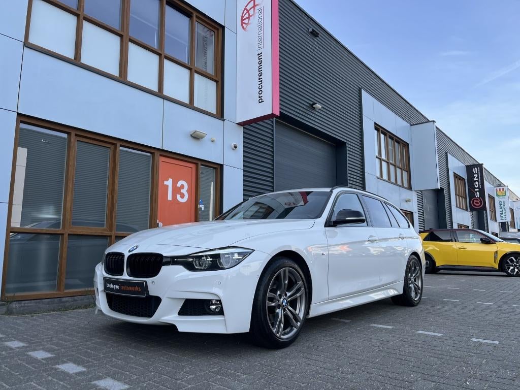 BMW 3-Serie 318i 136pk Aut 2018 Wit M-Sport, Auto's, BMW, Bedrijf, 3-Serie, ABS, Airbags, Airconditioning, Alarm, Apple Carplay