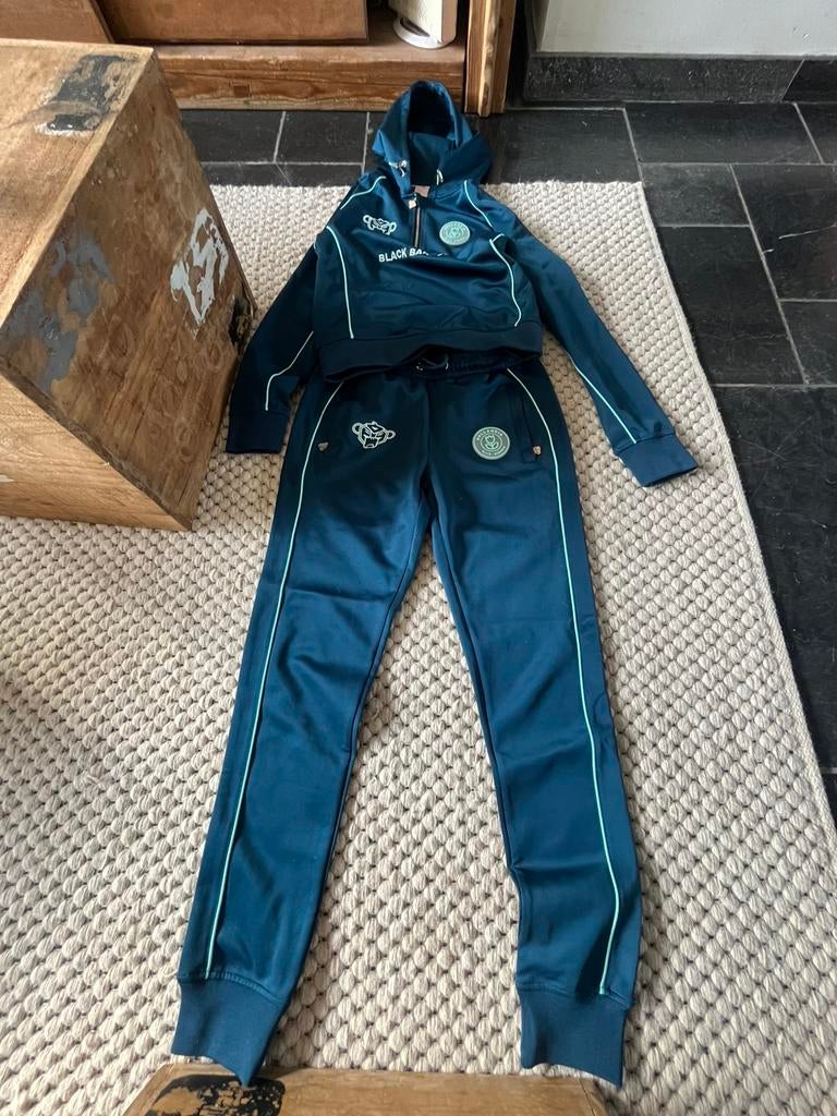 Black bananas trainingspak, Kinderen en Baby's, Kinderkleding | Kinder-kledingpakketten, Ophalen, Zo goed als nieuw
