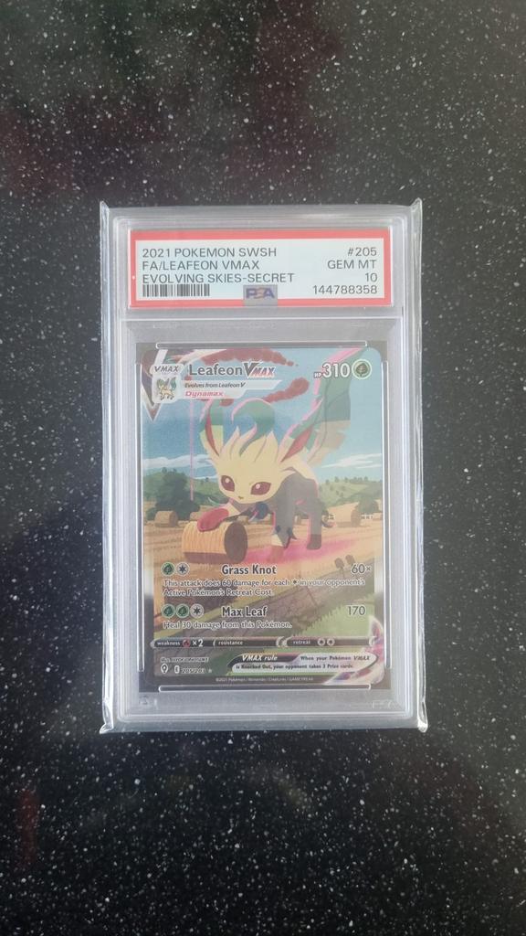 Leafeon VMAX 205/203 PSA 10, Ophalen of Verzenden, Nieuw, Losse kaart, Foil