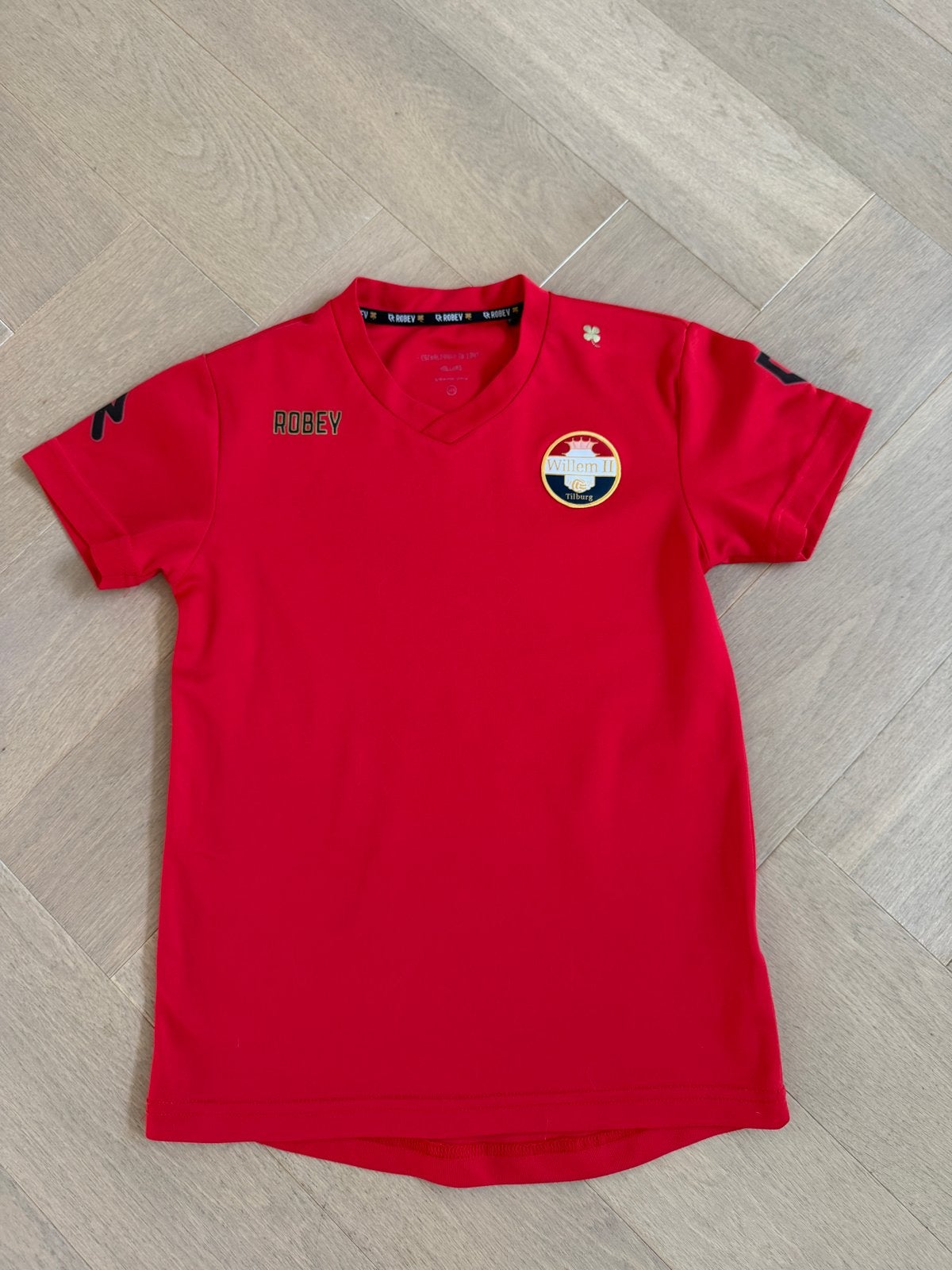 Willem II Robey voetbalshirt rood maat 152, Ophalen of Verzenden, Zo goed als nieuw, Jongen of Meisje